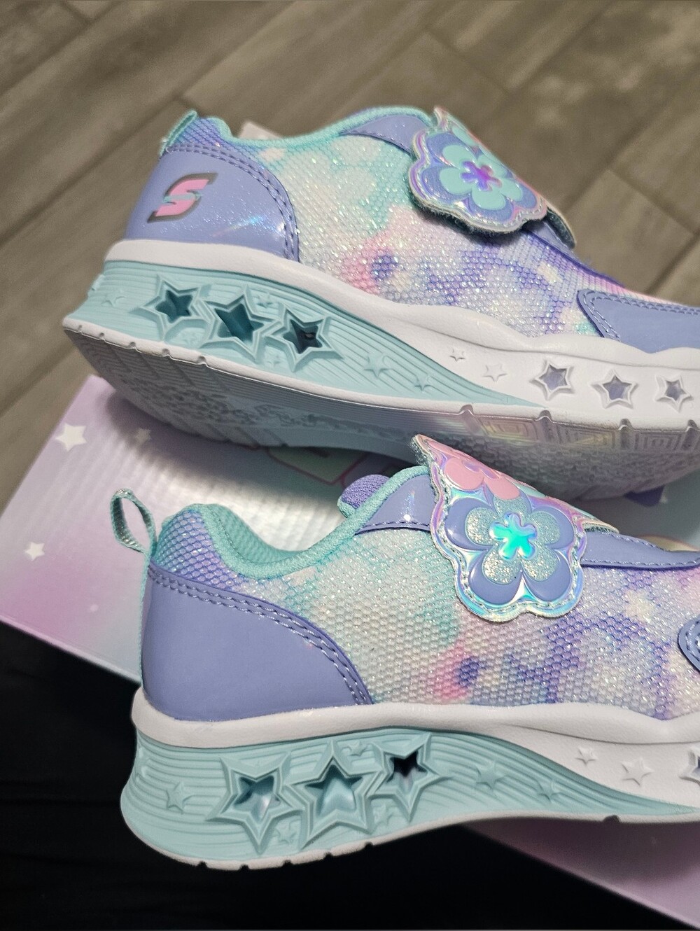Skechers Kids Light-Up Floral Sneakers - Lavender & Mint Size 10 T, Brand New - Picture 6 of 8